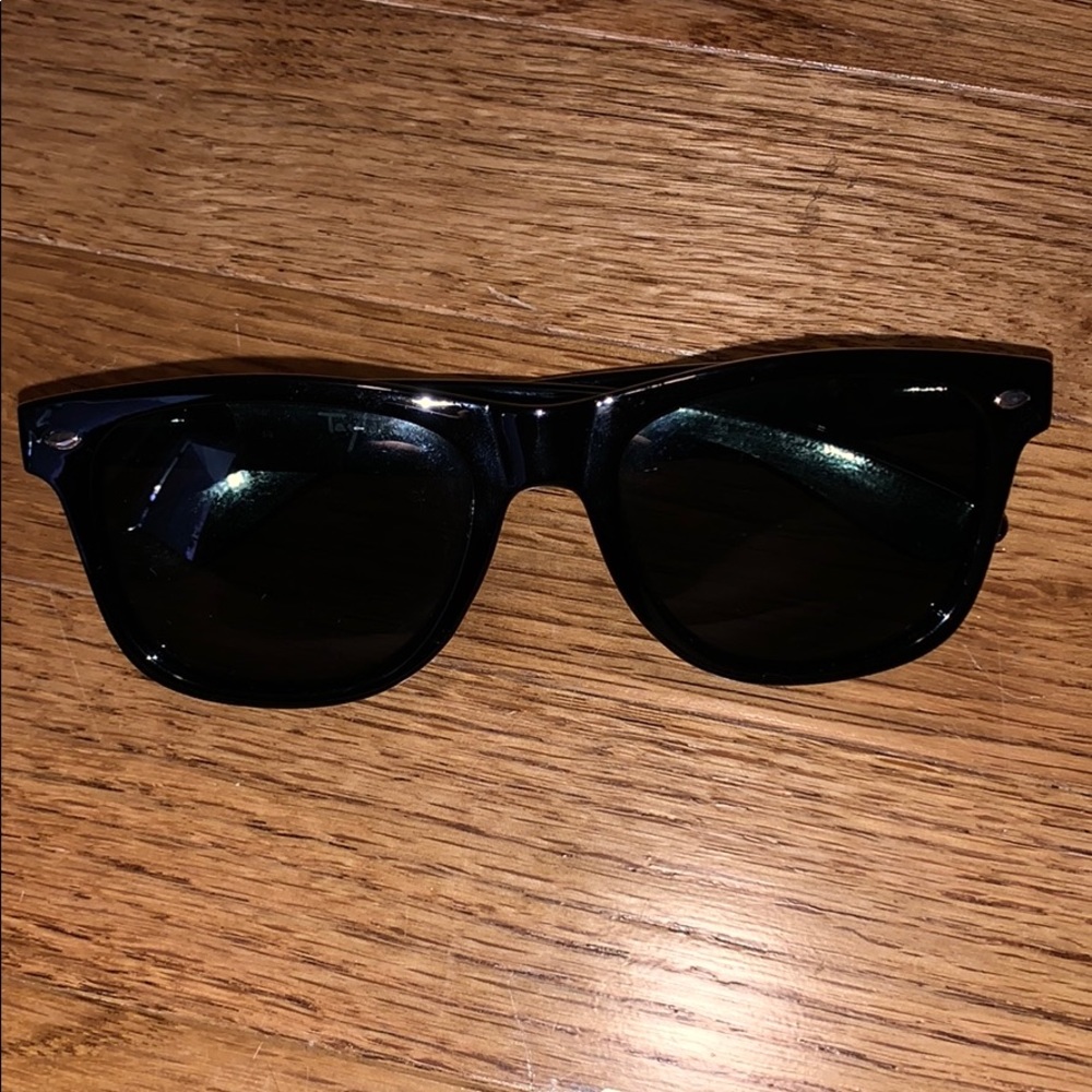 Taylor swift sunglasses